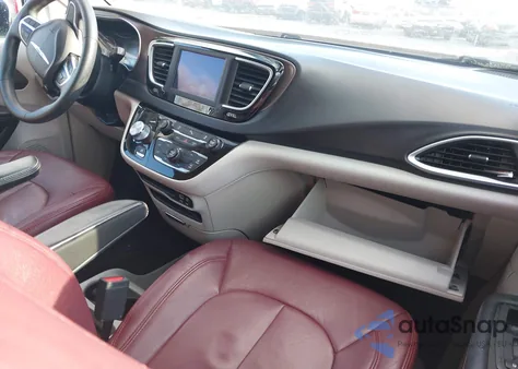 2018 Chrysler Pacifica Lx из США, поврежденный, VIN 2C4RC1CG1JR171232